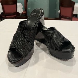 Donald Pliner Slides